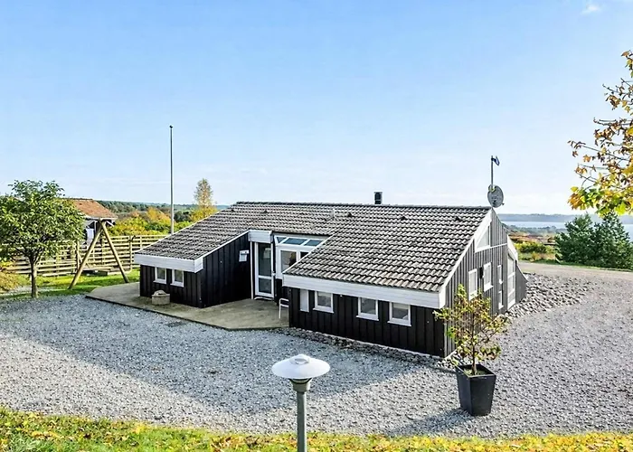 4 Star In Ferienhaus *